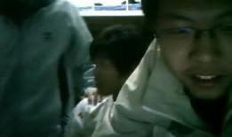 两女 一杯 视频,视频记录温馨瞬间